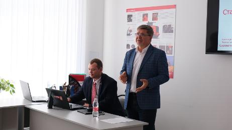 Студенты Благодарненского агротехнического колледжа узнали о новинках Ростсельмаш